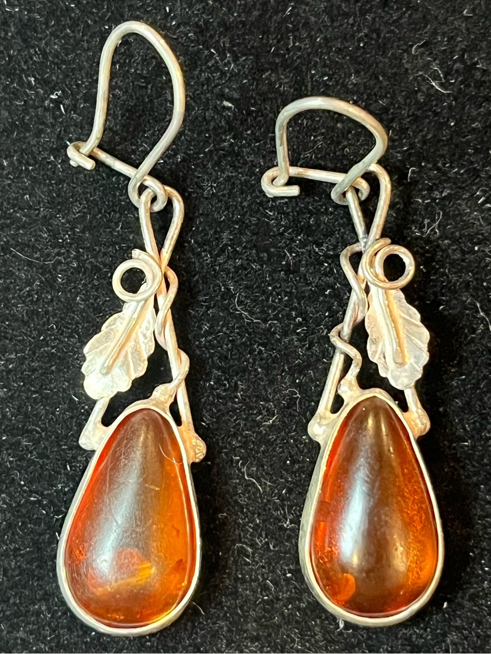 .925 Vtg Amber Teardrop Sterling Silver Leaf Earrings with Inclusions